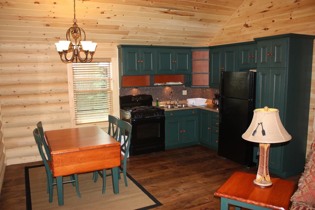 Lake Parlin Lodge & Cabins West Forks Pokoj fotografie