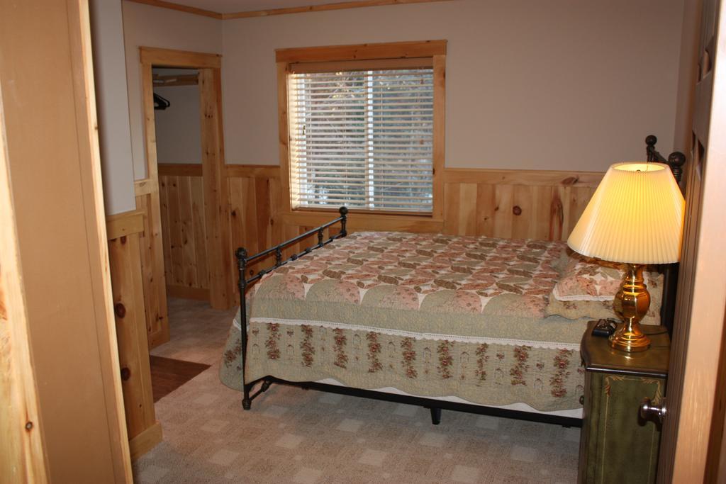 Lake Parlin Lodge & Cabins West Forks Pokoj fotografie