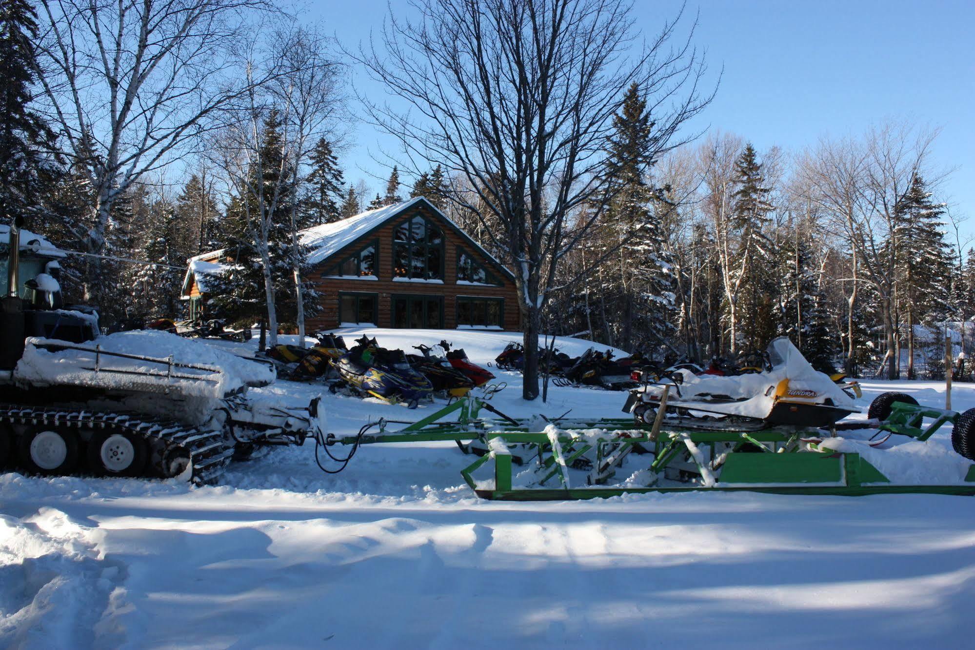 Lake Parlin Lodge & Cabins West Forks Exteriér fotografie