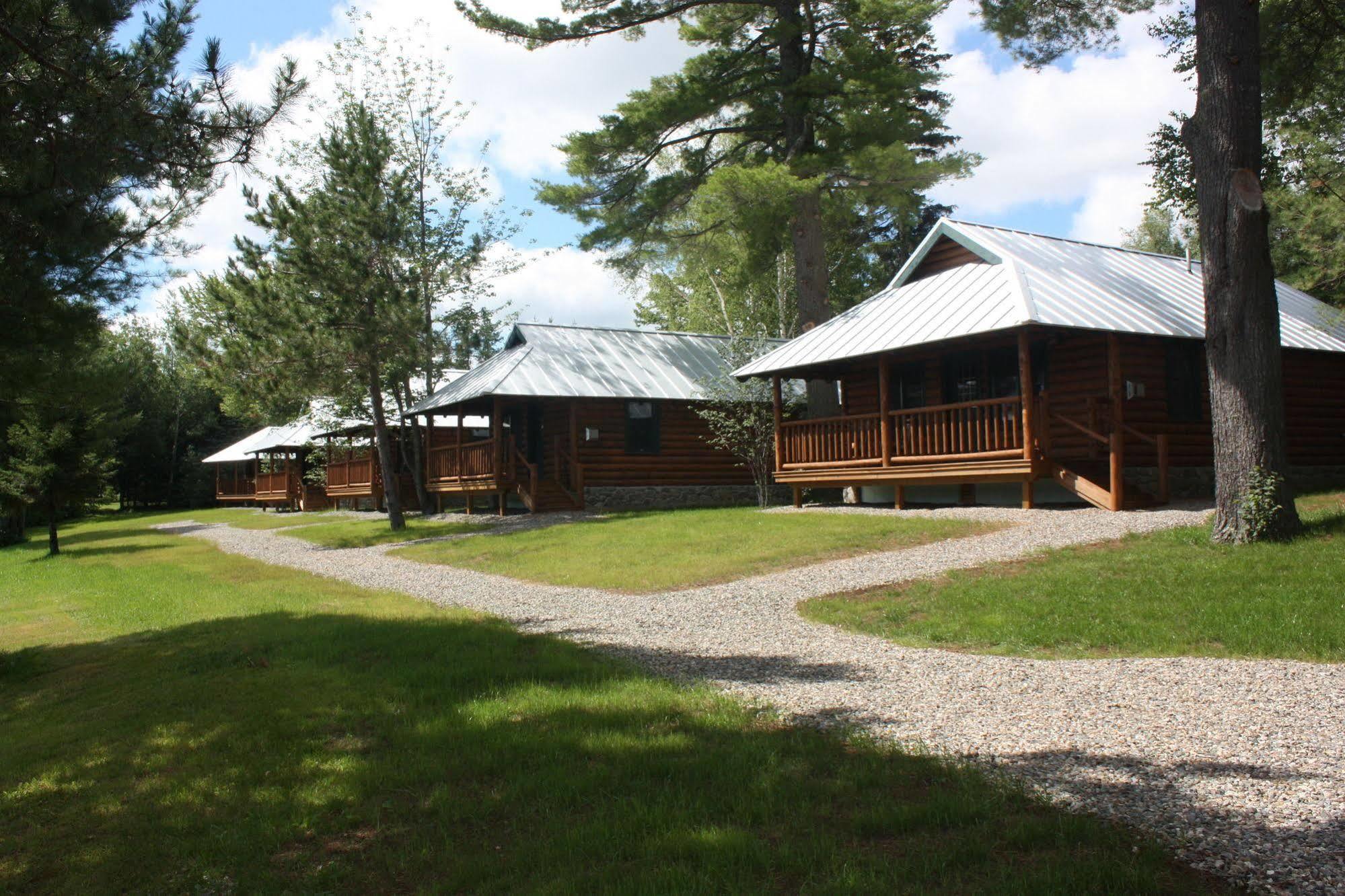 Lake Parlin Lodge & Cabins West Forks Exteriér fotografie